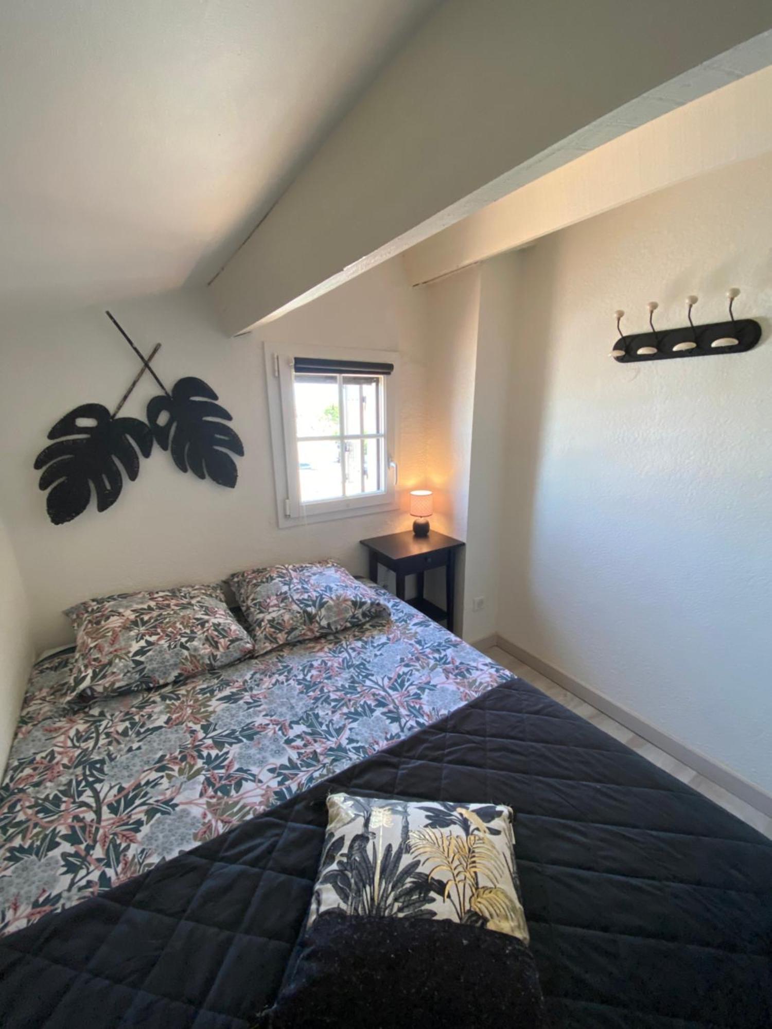 Appartement Duplex Climatise Le Trident Сент-Марі-де-ла-Мер Екстер'єр фото